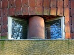 Raampjes trappenhuis Spaarndammerplantsoen.
              <br/>
              Gert-Jan Lobbes, 2020